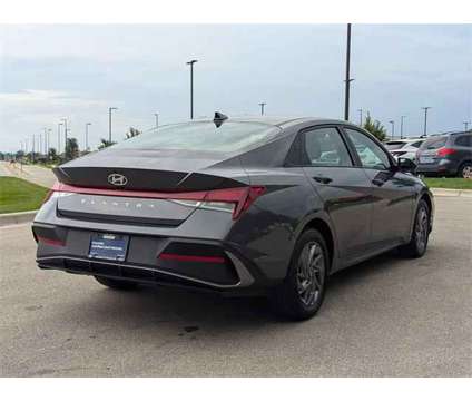 2024 Hyundai Elantra SEL is a Grey 2024 Hyundai Elantra Sedan in Kenosha WI