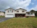 1310 Oakhurst Dr, Slatington Borough, PA 18080