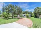 421 SE Edgewood Dr, Stuart, FL 34996