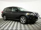 2020 Nissan Pathfinder Black, 99K miles