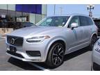 2022 Volvo XC90 Momentum