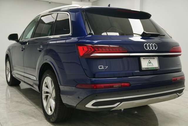 2023 Audi Q7 Premium Plus