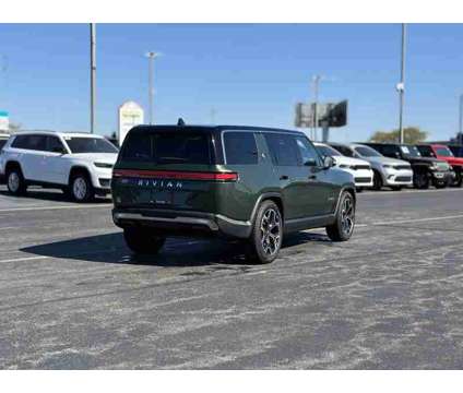 2022 Rivian R1S Launch Edition Carfax One Owner is a Green 2022 Launch Edition SUV in Bourbonnais IL