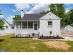 1144 Twin C Ln, Newark, DE 19713