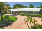 2532 Sunnybrook Dr, Sarasota, FL 34239