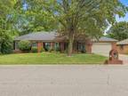 1215 HUNTSPOINT WAY, HENDERSON, KY 42420 Single Family Residence For Sale MLS#