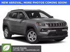 2023 Jeep Compass Silver, 1286 miles