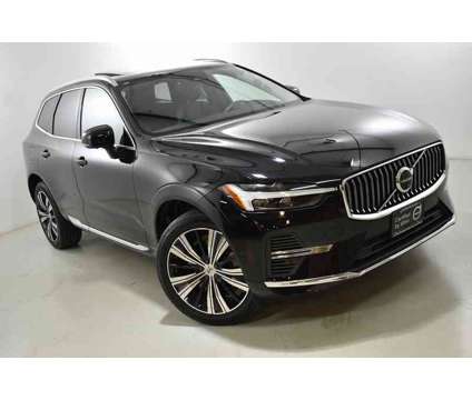 2022 Volvo XC60 Recharge Plug-In Hybrid T8 Inscription is a Black 2022 Volvo XC60 T8 Inscription Hybrid in Oak Park IL