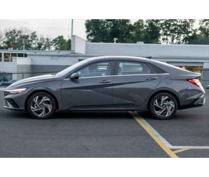 2024 Hyundai Elantra SEL is a Grey 2024 Hyundai Elantra Sedan in Plainfield NJ