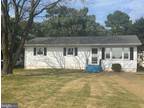 9064 Canterbury Rd, Felton, DE 19943