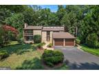 8509 Timber Hill Ln, Potomac, MD 20854