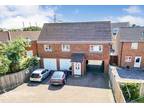 Reams Way, Sittingbourne, Kent 2 bed flat for sale -