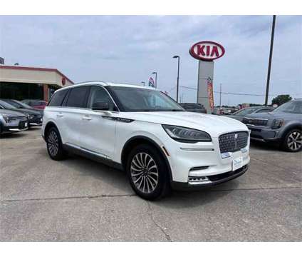 2020 Lincoln Aviator Reserve is a White 2020 Lincoln Aviator SUV in Cape Girardeau MO