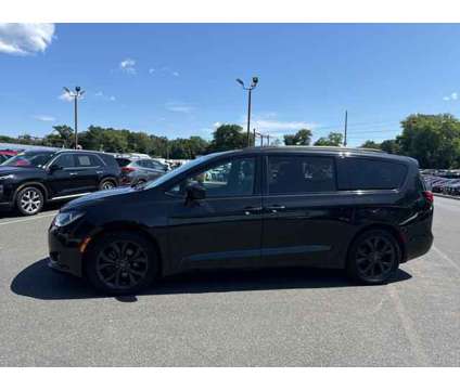 2020 Chrysler Pacifica 35th Anniversary Touring L Plus is a Black 2020 Chrysler Pacifica Touring Van in Shrewsbury NJ