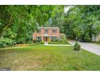 7604 Maydan Ln, Falls Church, VA 22043