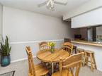 215 E Hughes Cir Des Moines, IA