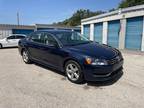 2013 Volkswagen Passat SE w/Sunroof