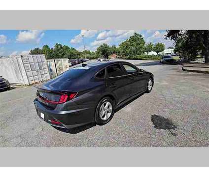 2022 Hyundai Sonata SE is a Grey 2022 Hyundai Sonata SE Sedan in Duluth GA