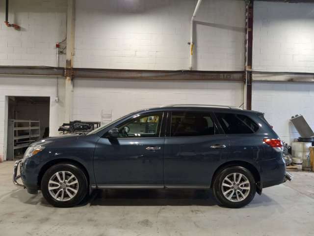 2015 Nissan Pathfinder S 51427 miles