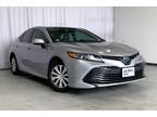 2020 Toyota Camry Hybrid LE