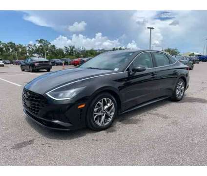 2022 Hyundai Sonata SEL is a Black 2022 Hyundai Sonata Sedan in New Port Richey FL