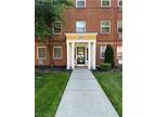 Condominium - Cleveland, OH 13777 Cedar Rd #306