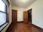 W Foster Ave Unit,chicago, Home For Rent