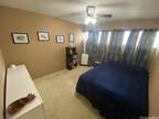 Keoniana St Apt,honolulu, Condo For Rent