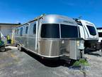 2018 Airstream Classic 33FB