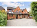 5 bedroom detached house for sale in Lybury Lane, Redbourn, AL3