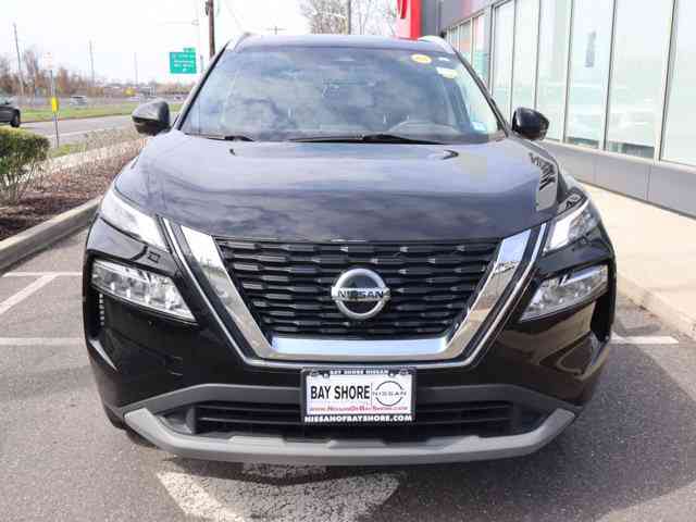 2021 Nissan Rogue SV 28211 miles