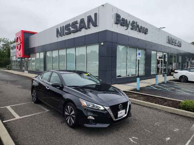 2022 Nissan Altima 2.5 SL 8434 miles