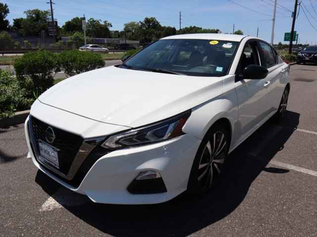 2022 Nissan Altima 2.5 SR 33816 miles