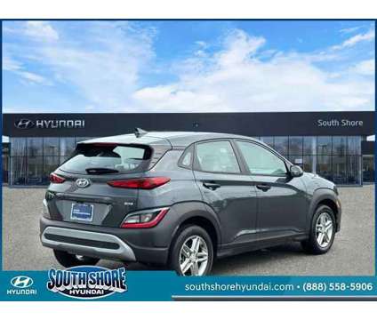 2022 Hyundai Kona SE is a Grey 2022 Hyundai Kona SE SUV in Valley Stream NY