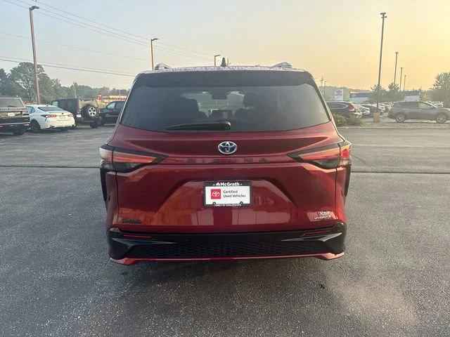 2022 Toyota Sienna XSE