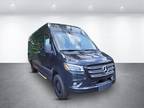 2024 Mercedes-Benz Sprinter Black, new