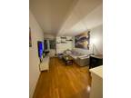 Kent Ave Apt,brooklyn, Flat For Rent