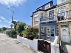 Edgcumbe Avenue, Newquay TR7 6 bed end of terrace house for sale -