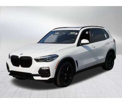 2021 BMW X5 xDrive40i is a White 2021 BMW X5 3.0si Car for Sale in Saint Louis Park MN