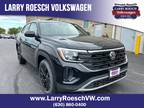 2024 Volkswagen Atlas Cross Sport SE 4Motion