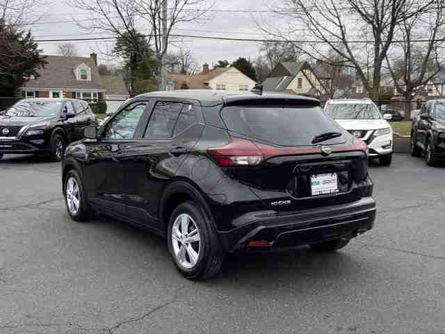 2023 Nissan Kicks S 38604 miles