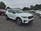 2025 Volvo XC40 Plus Dark Theme