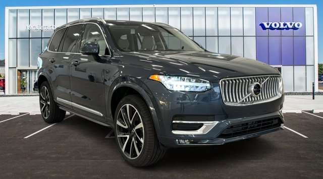 2025 Volvo XC90 Plus