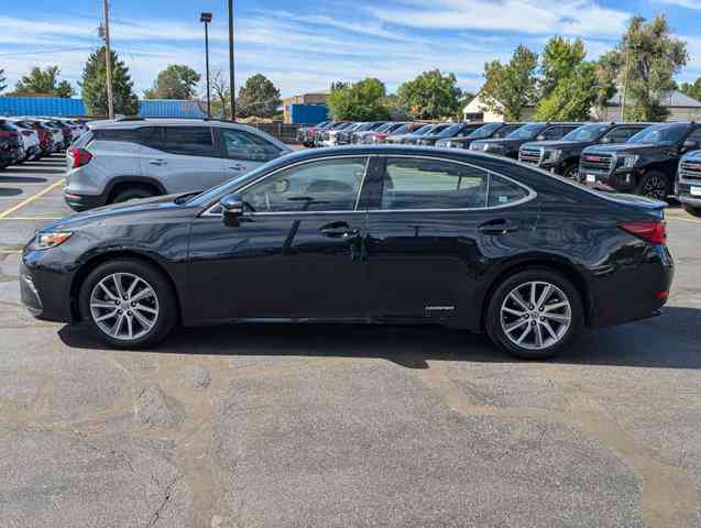 2018 Lexus ES 300h