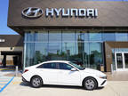 2024 Hyundai Elantra White, 11 miles