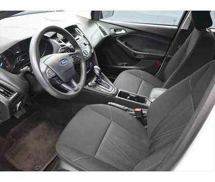 2017 Ford Focus SE is a White 2017 Ford Focus SE Sedan in Richmond KY