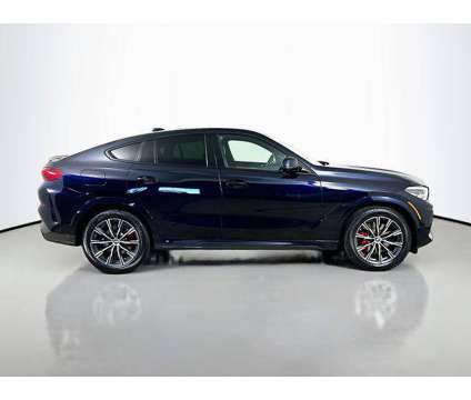 2022 BMW X6 xDrive40i is a Black 2022 BMW X6 SUV in Huntington Station NY