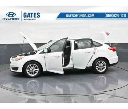 2017 Ford Focus SE is a White 2017 Ford Focus SE Sedan in Richmond KY