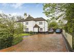 3 bedroom semi-detached house for sale in Hertford Road, Digswell