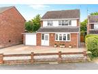 3 bedroom detached house for sale in Woodland Road, Sawston, Cambridgeshire